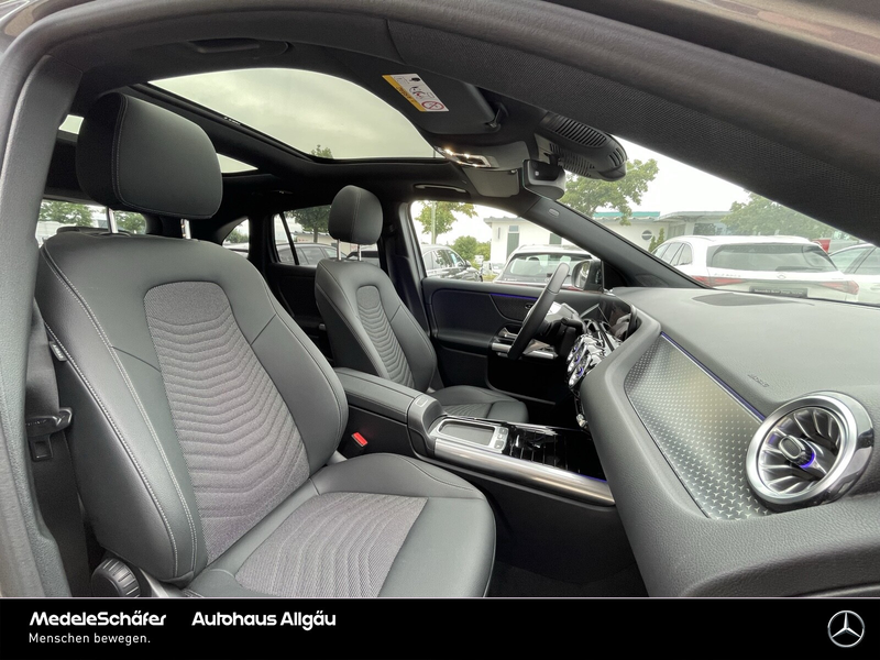 Mercedes-Benz GLA 200 GLA 200 Progressive AHK Distro Night PanoSD 360° — photo 6