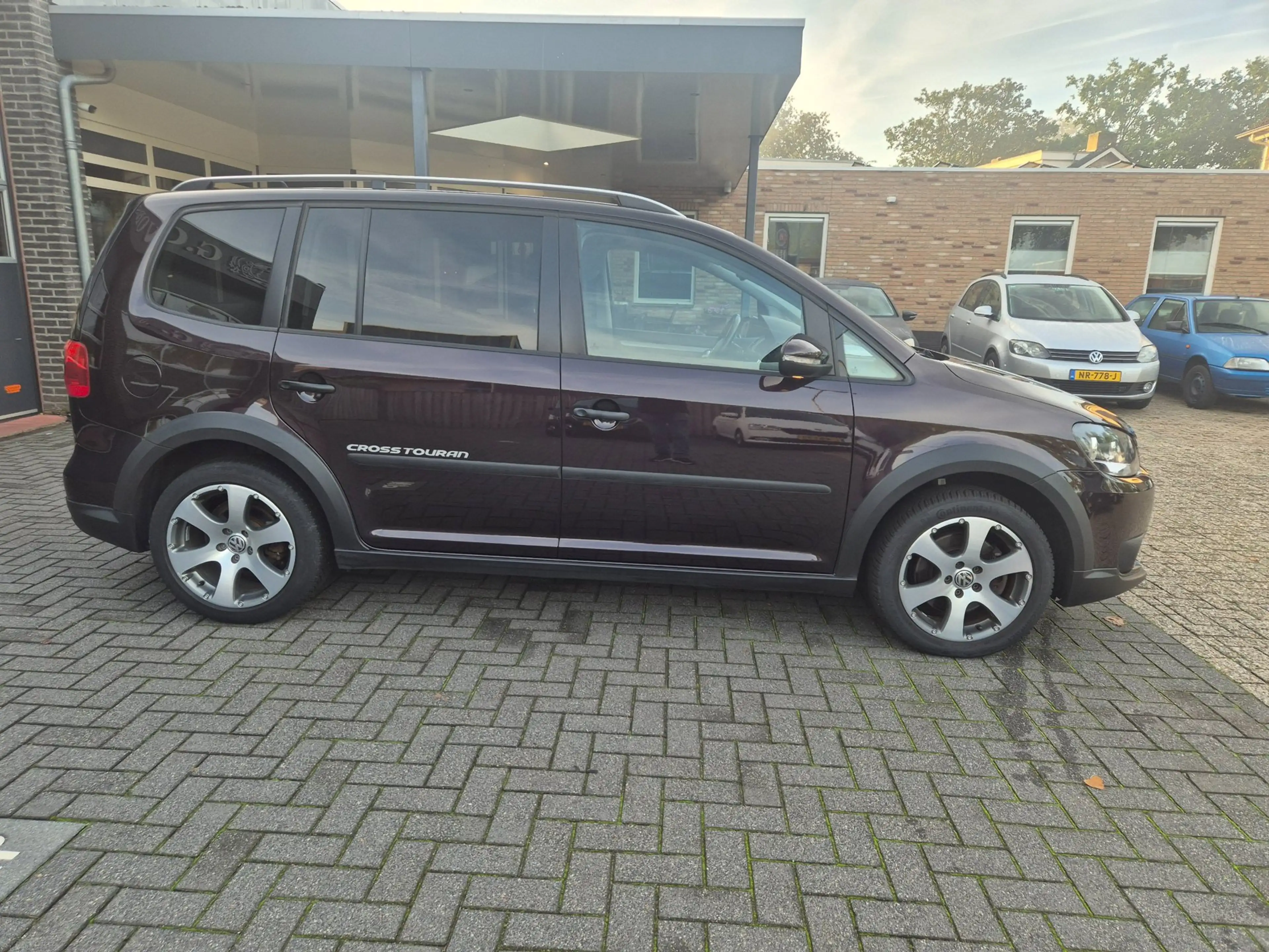 Volkswagen Cross Touran 1.4 TSI — photo 10