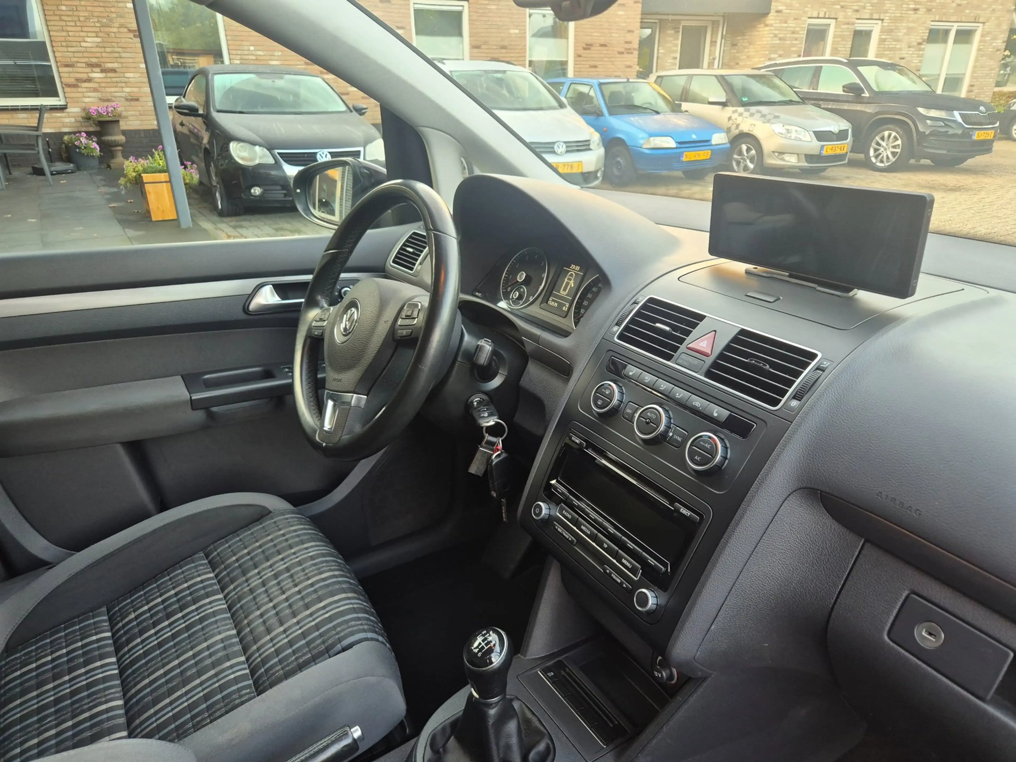 Volkswagen Cross Touran 1.4 TSI — photo 14