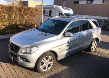 ML 350 BlueTEC 4MATIC 7G-TRONIC Edition 1