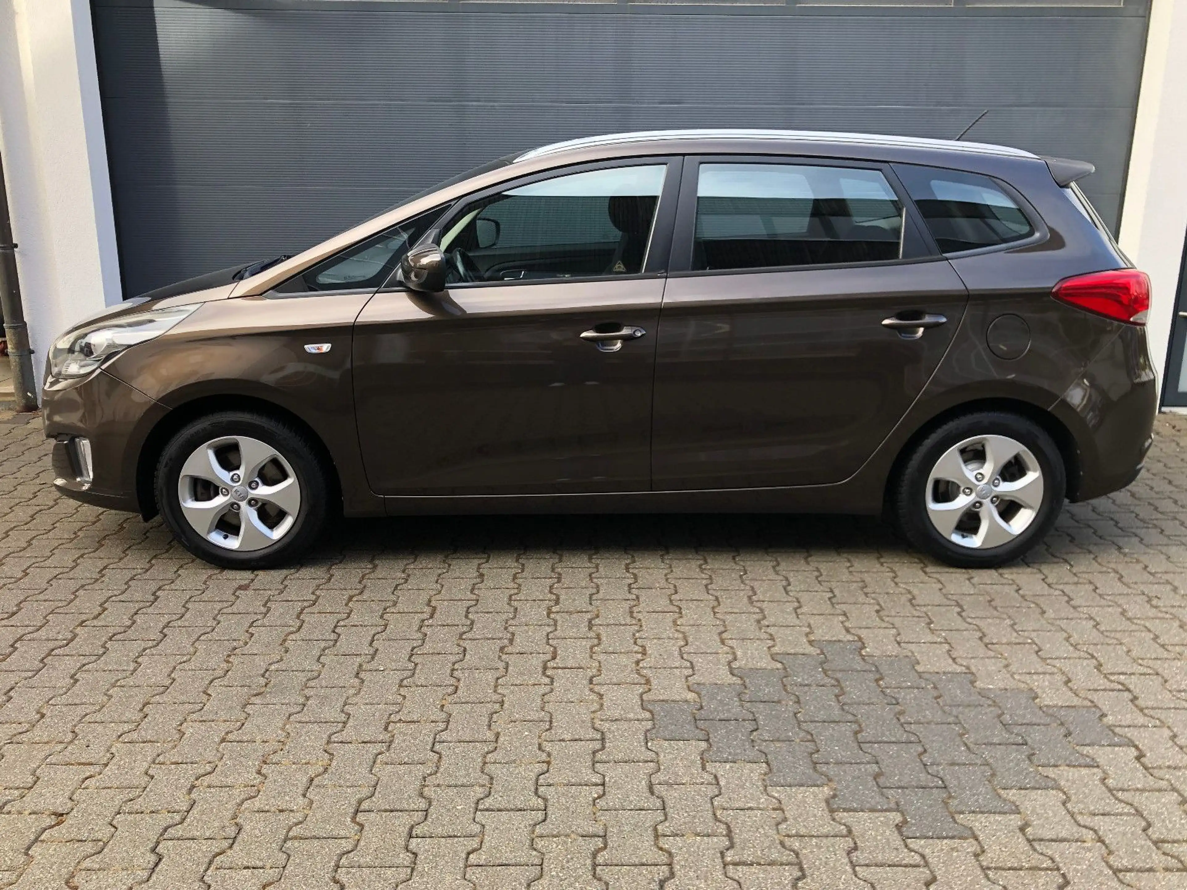 Kia Carens Edition 7 Klima 4x Sitzheiz. Tempomat PDC — photo 8