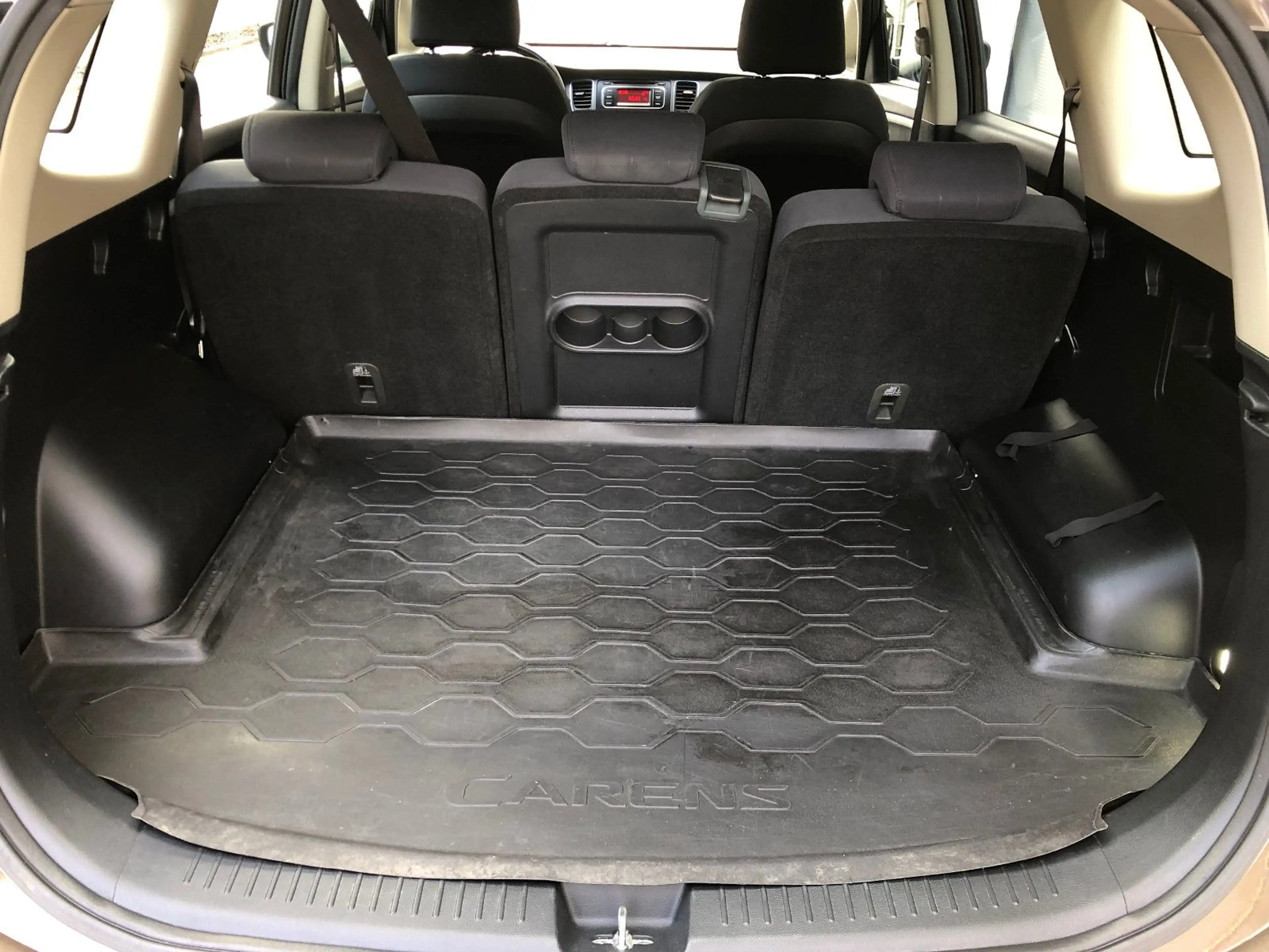 Kia Carens Edition 7 Klima 4x Sitzheiz. Tempomat PDC — photo 13