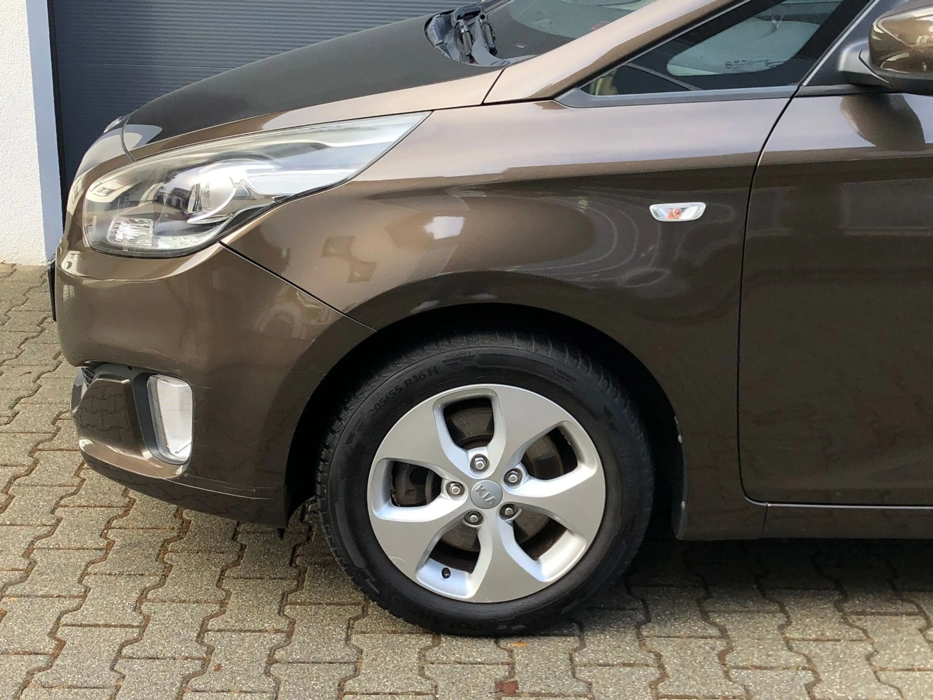 Kia Carens Edition 7 Klima 4x Sitzheiz. Tempomat PDC — photo 11