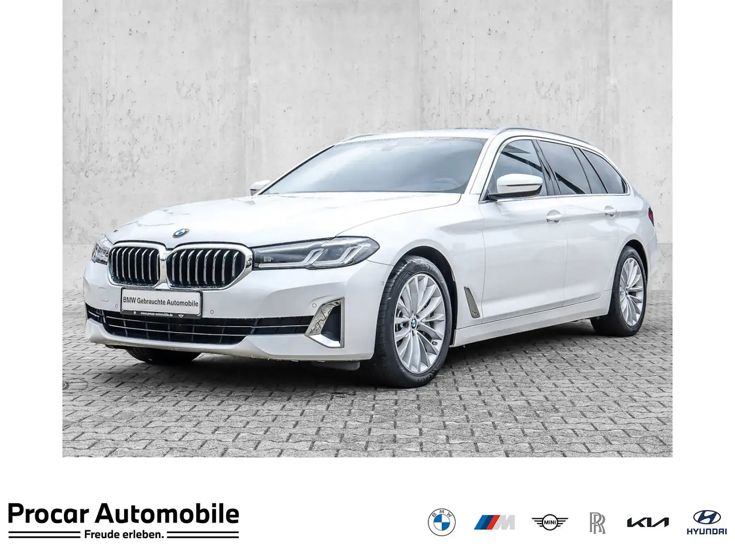 BMW 540 d xDrive Touring Luxury Line PA Standheiz. AHK LC Weiß - 1