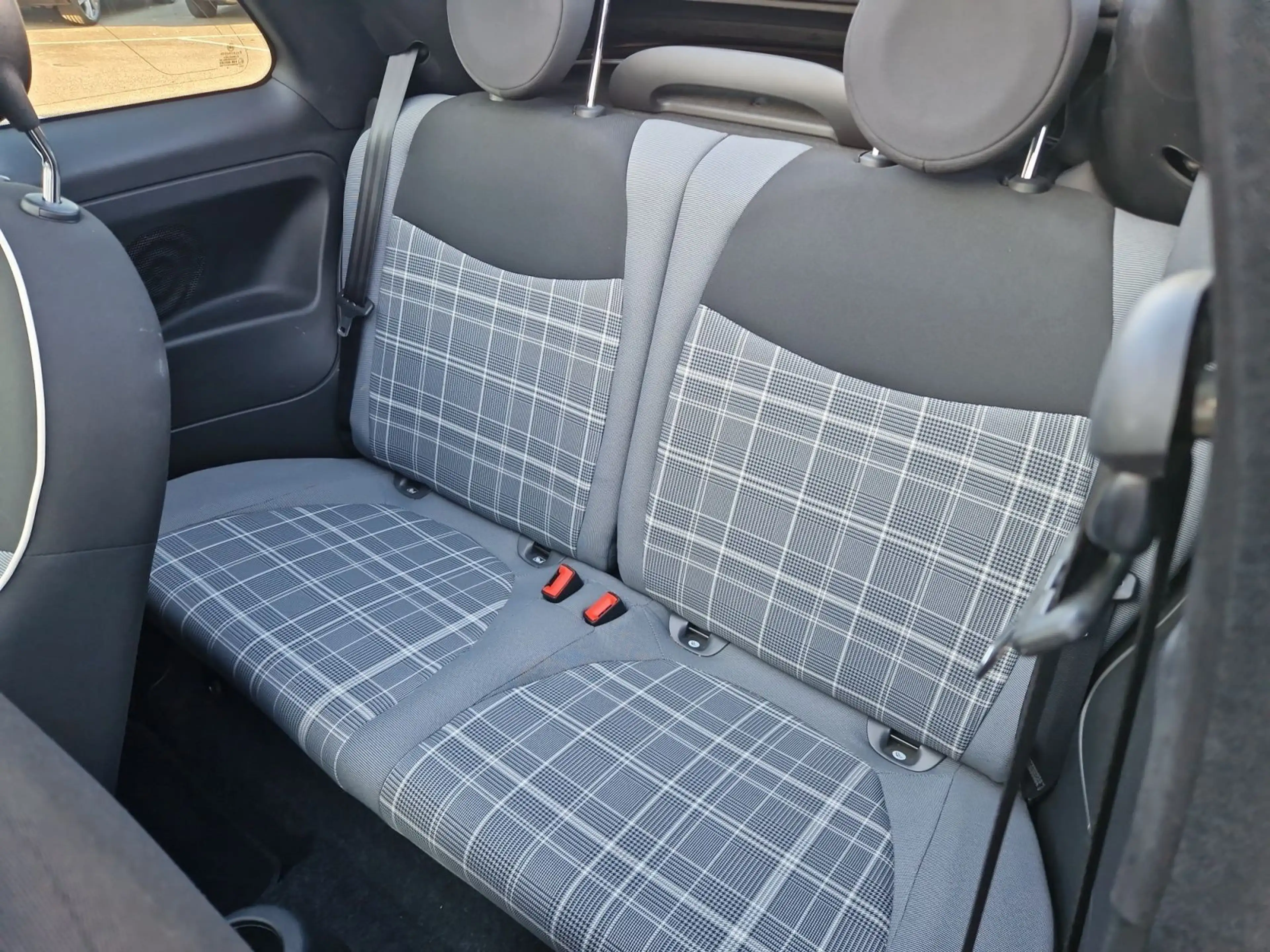 Fiat 500 Lounge — photo 13