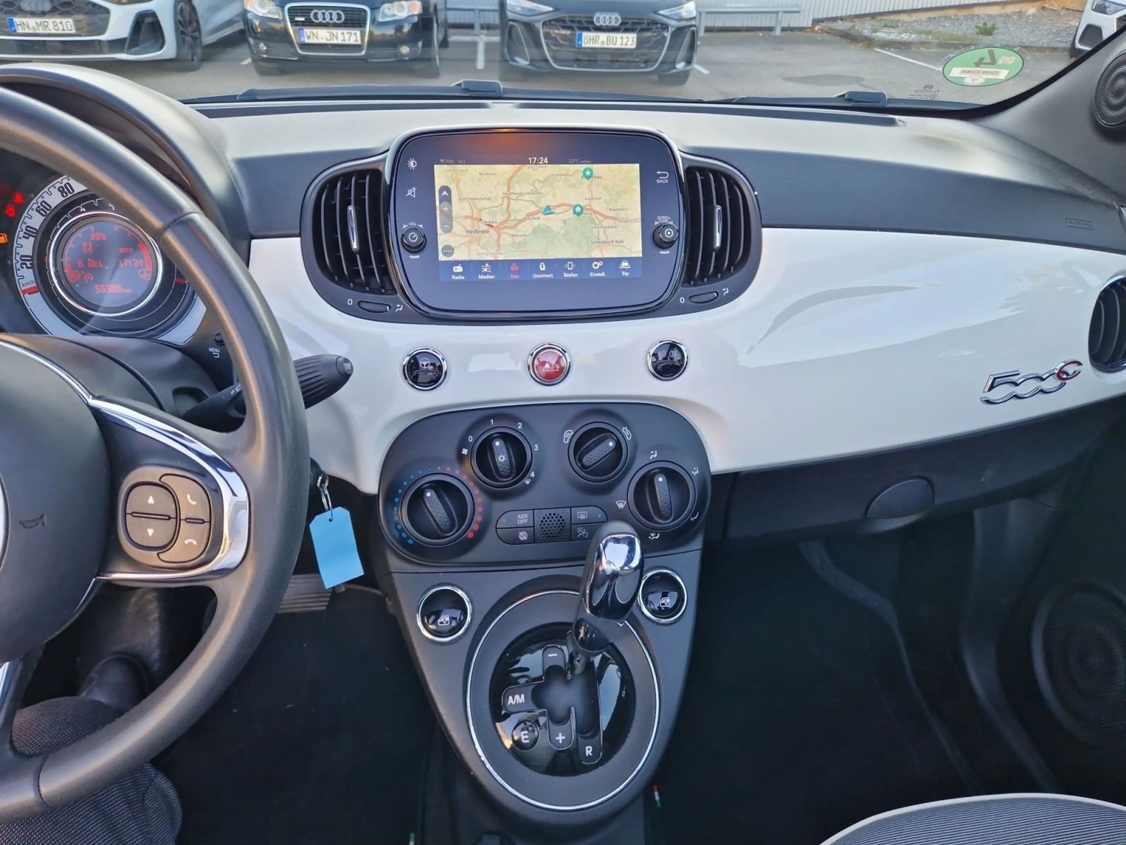 Fiat 500 Lounge — photo 11