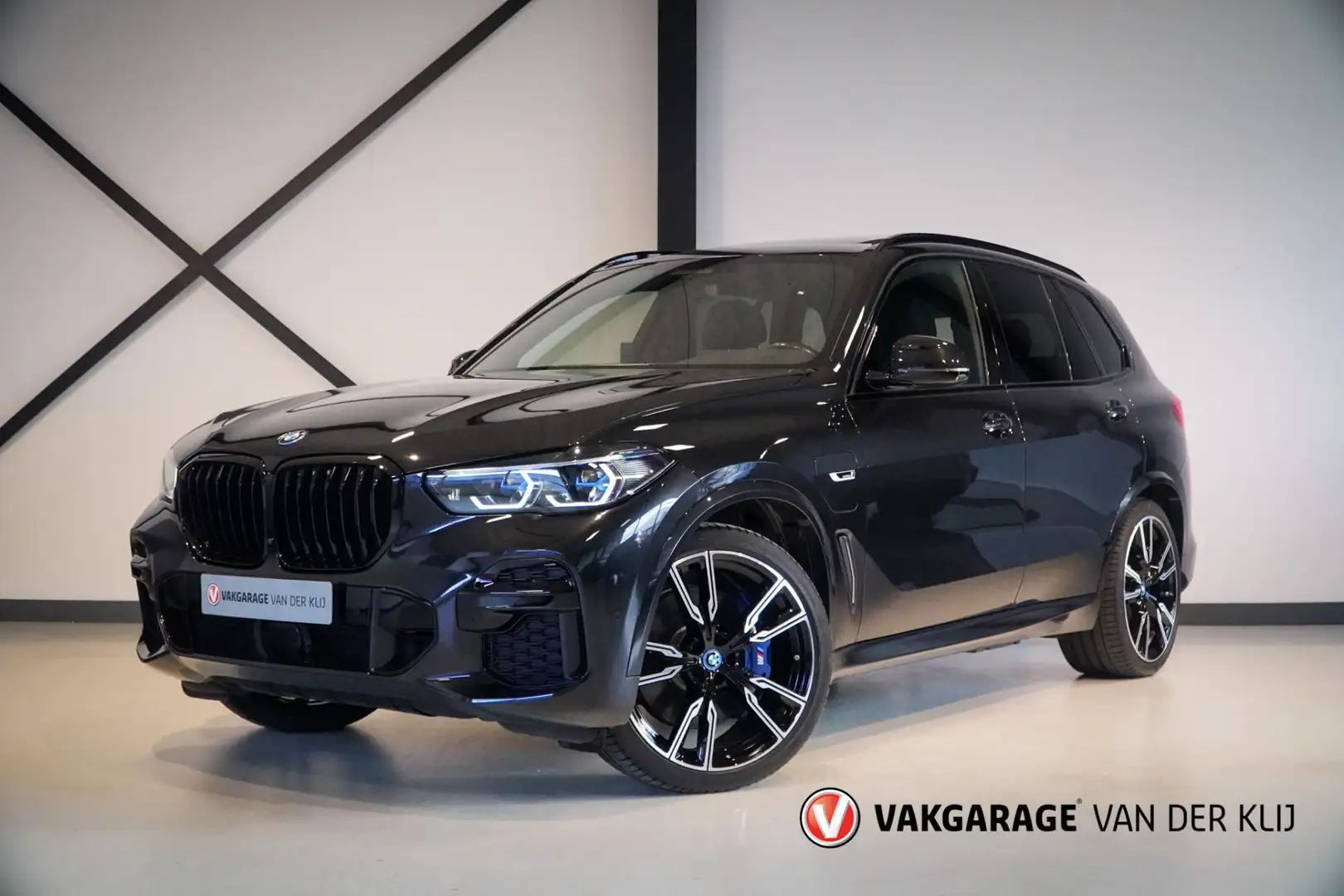 BMW X5 XDrive45e M-Sport | Panorama | Meesturende Achtera Schwarz - 1