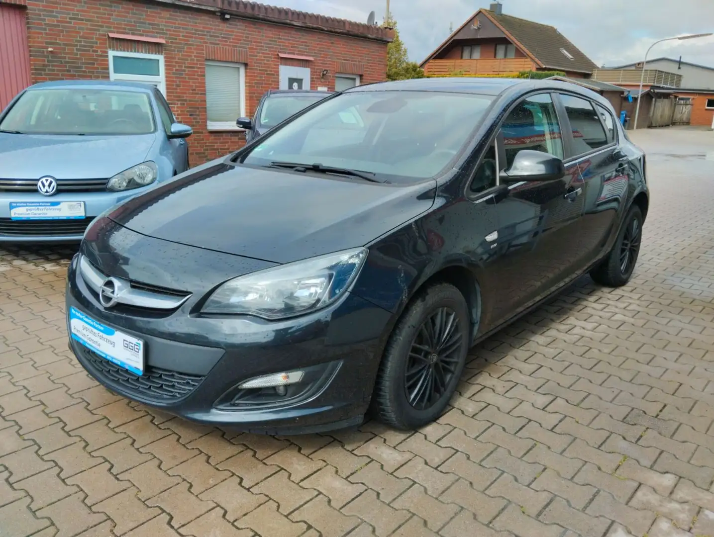 Opel Astra J Lim. 5-trg. Energy TÜV-AU 05-2027 Zwart - 2