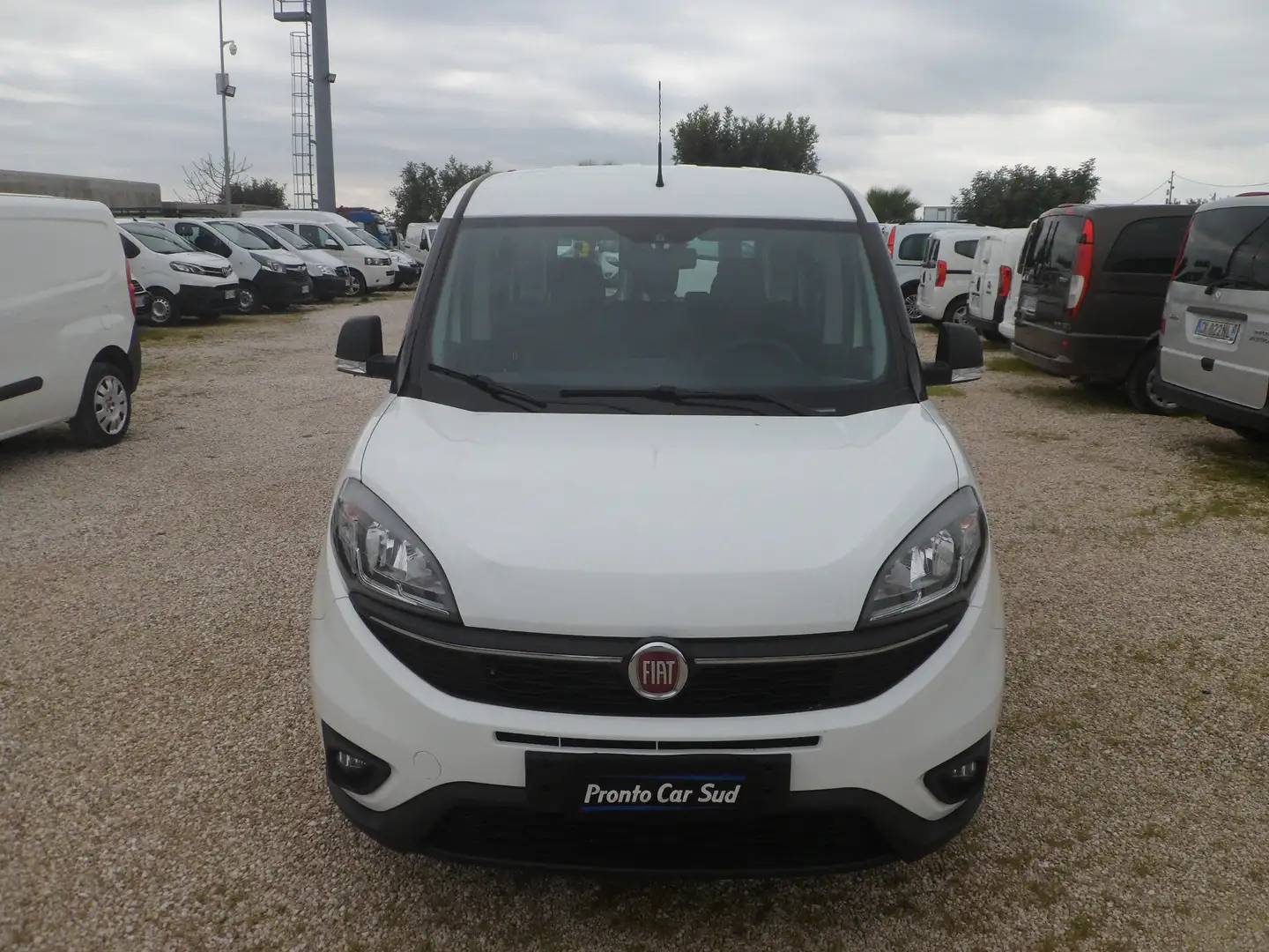 Fiat Doblo 5 posti autocarro Blanc - 2
