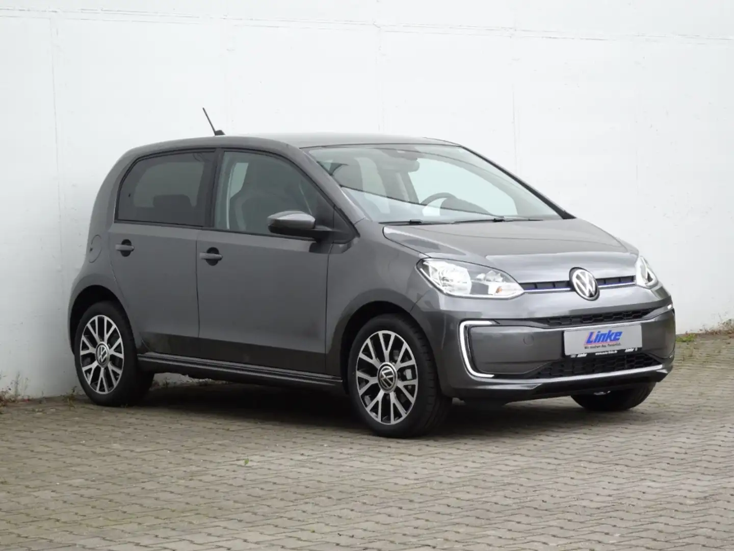 Volkswagen e-up! Edition 61 kW (83 PS) 32,3 kWh 1-Gang-Auto Grey - 2