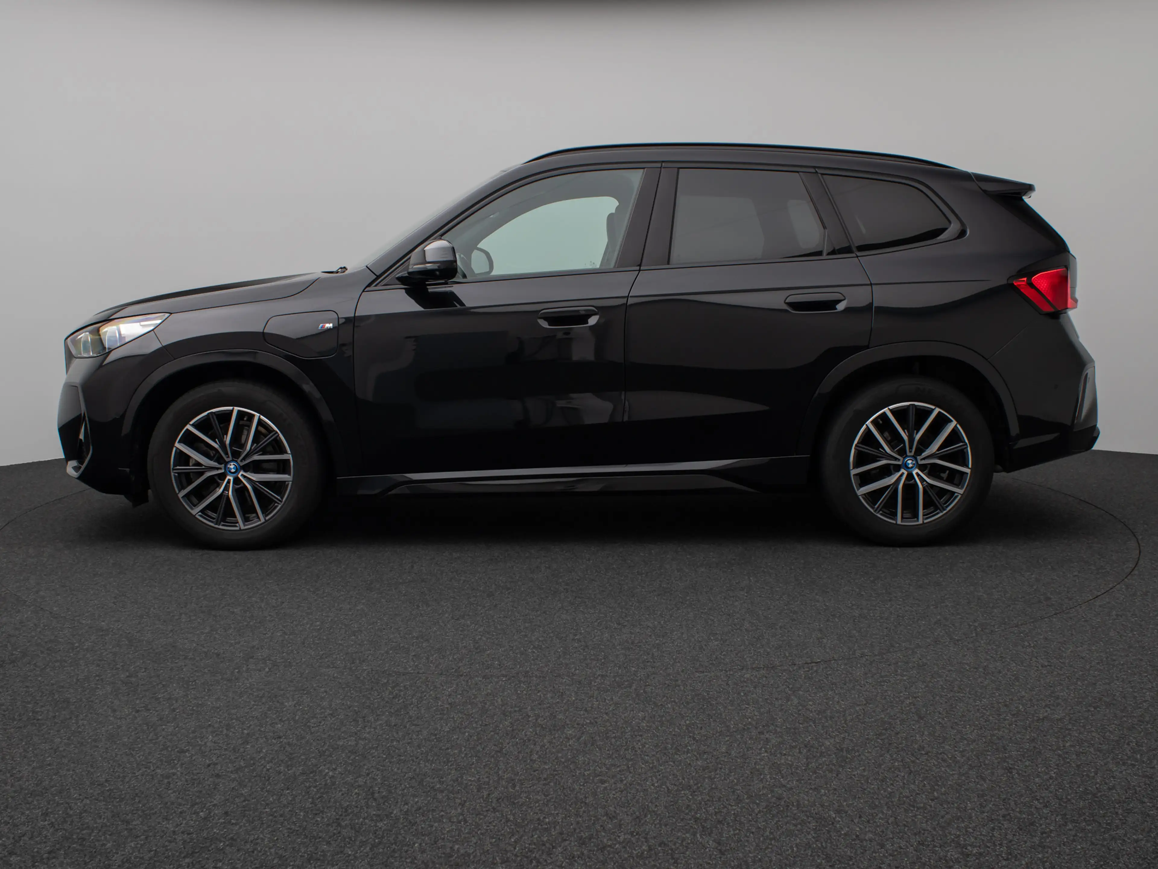 BMW X1 M Sport 360°HUD DAB H K Komfort LED — photo 11