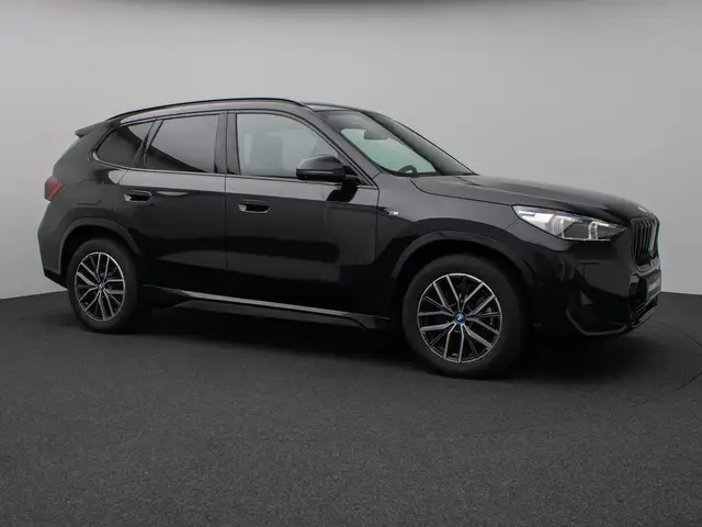 BMW X1 view 4