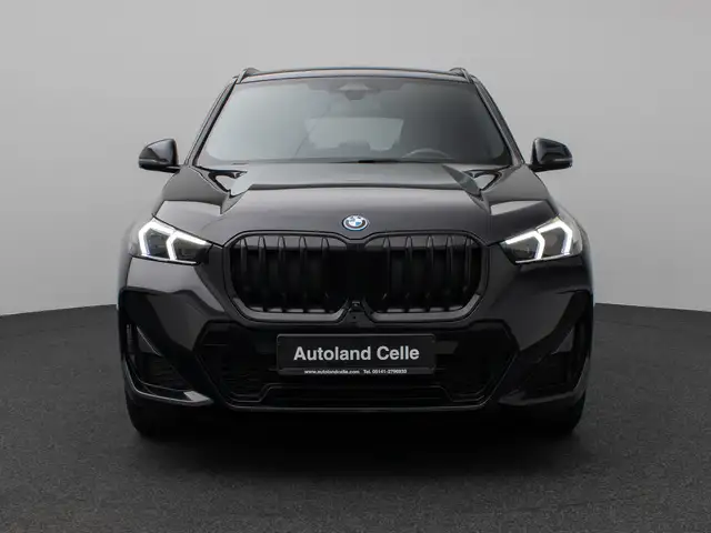 BMW X1 view 2