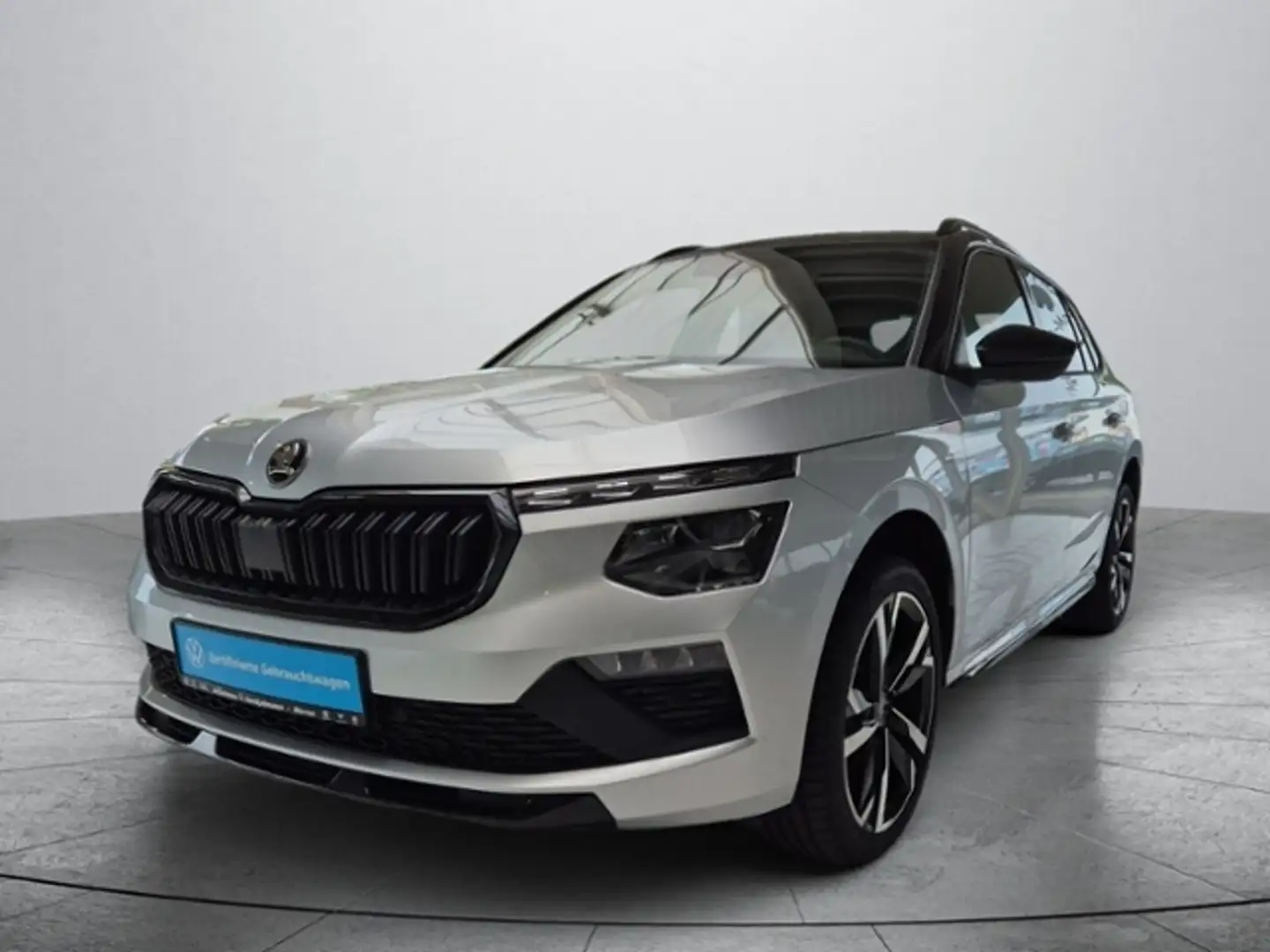 Skoda Kamiq Monte Carlo1.5 TSI DSG +AHK+NAVI+APP+CT+PANO+R-Ka Silber - 2