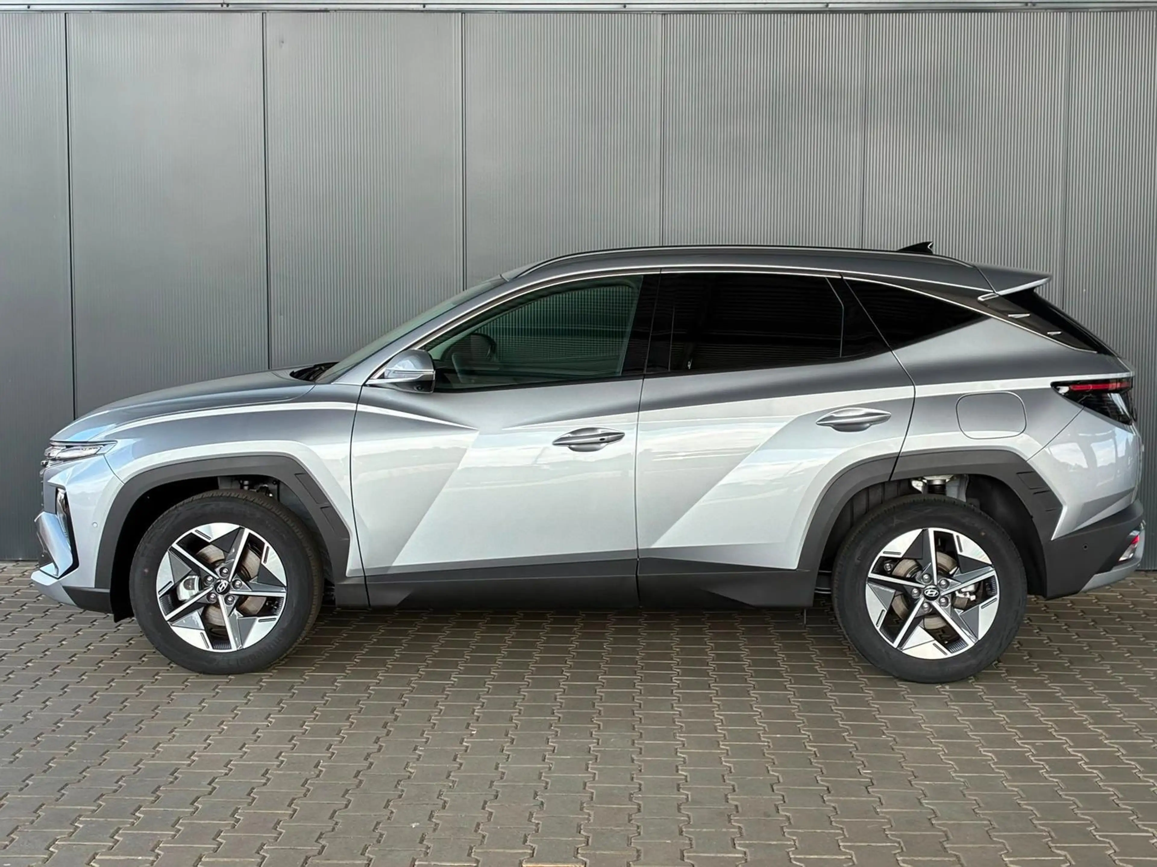 Hyundai TUCSON Comfort Plus 1.6 T-GDI 2WD 48V DCT / Matrix-LED... — photo 2