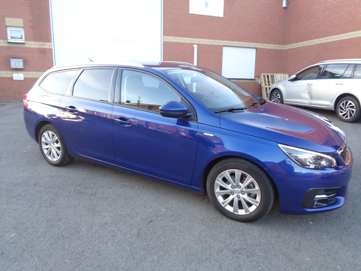 Peugeot 308 SW 1.5 BlueHDi Style NAVI/CAMERA/GARANTIE 1 AN Blauw - 1