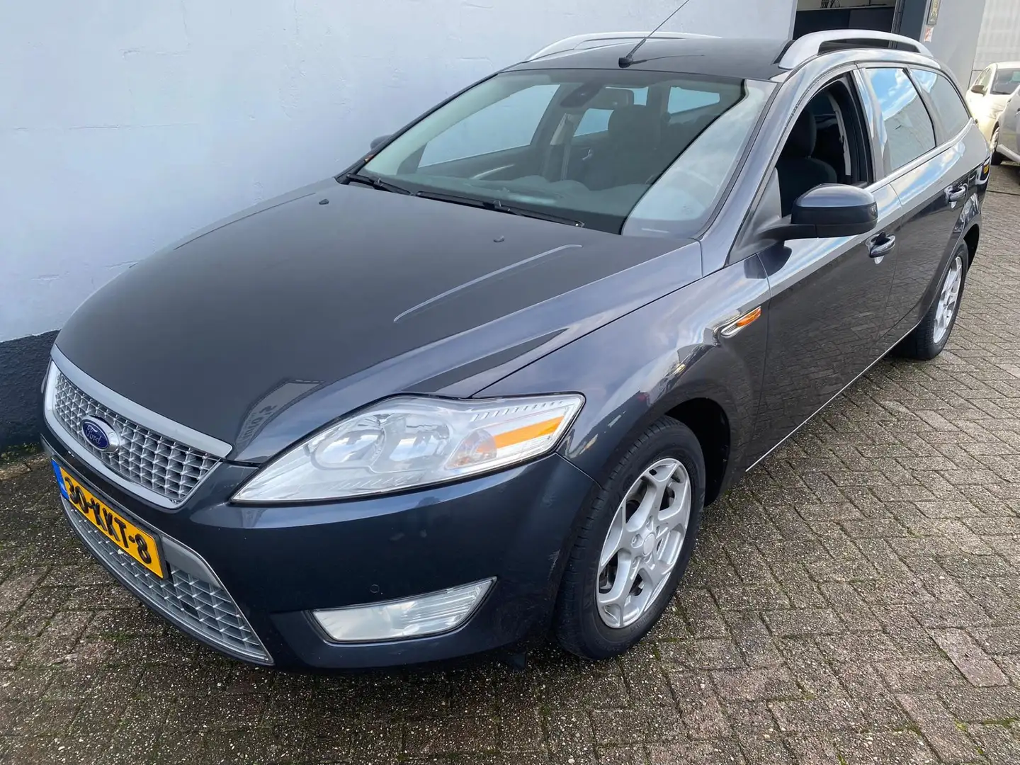 Ford Mondeo Wagon 2.0-16V Limited - Trekhaak Gris - 1