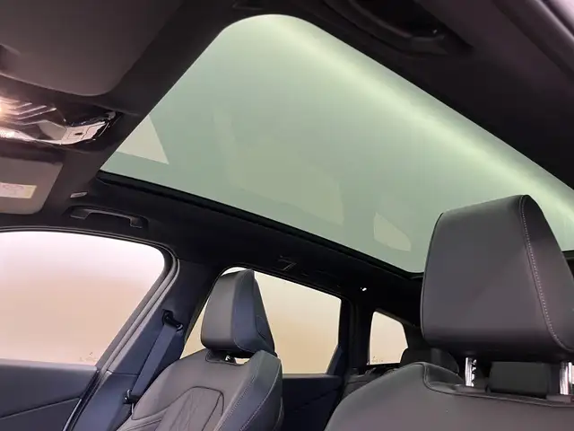 BMW X3 view 13
