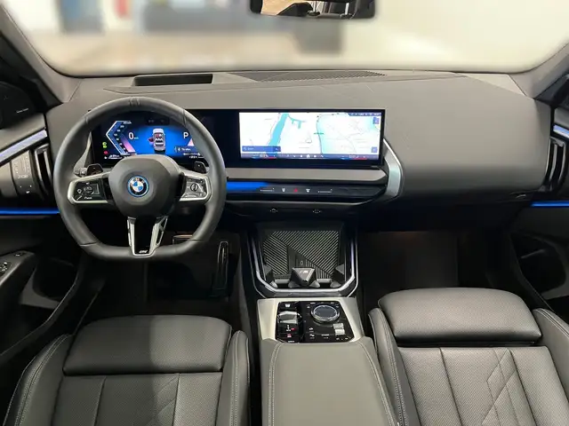 BMW X3 view 8