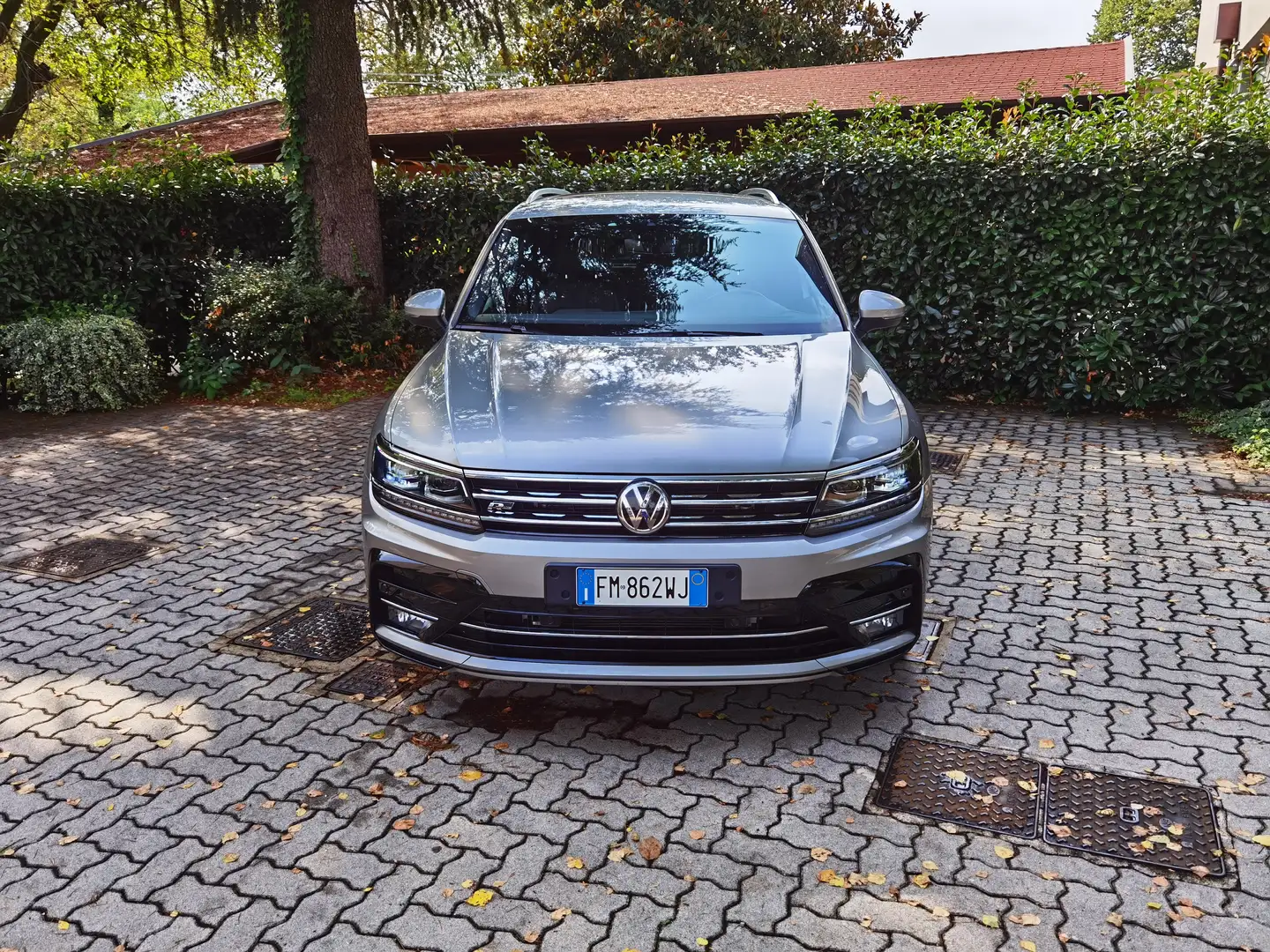 Volkswagen Tiguan 2.0 tdi Advanced R-Line 4motion 190cv dsg Gris - 2