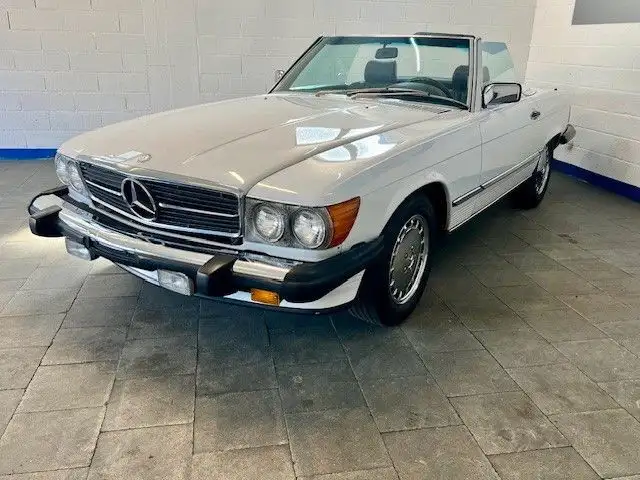 Mercedes-Benz SL 560 R107- top Zustand - 2 HAND