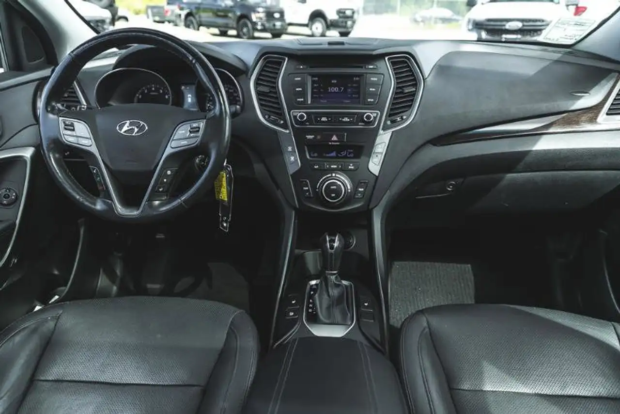 Hyundai SANTA FE снимка Hyundai SANTA FE
