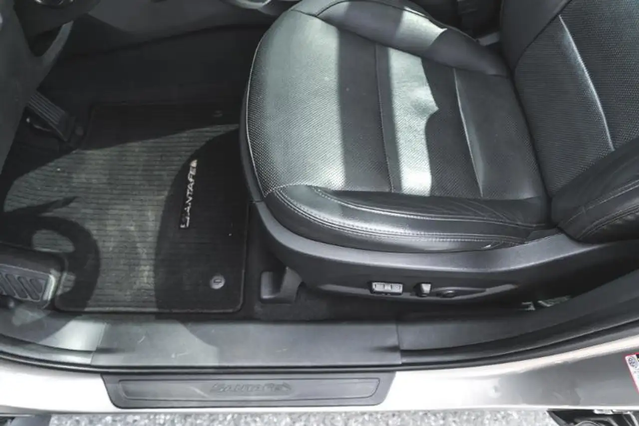 Hyundai SANTA FE снимка Hyundai SANTA FE