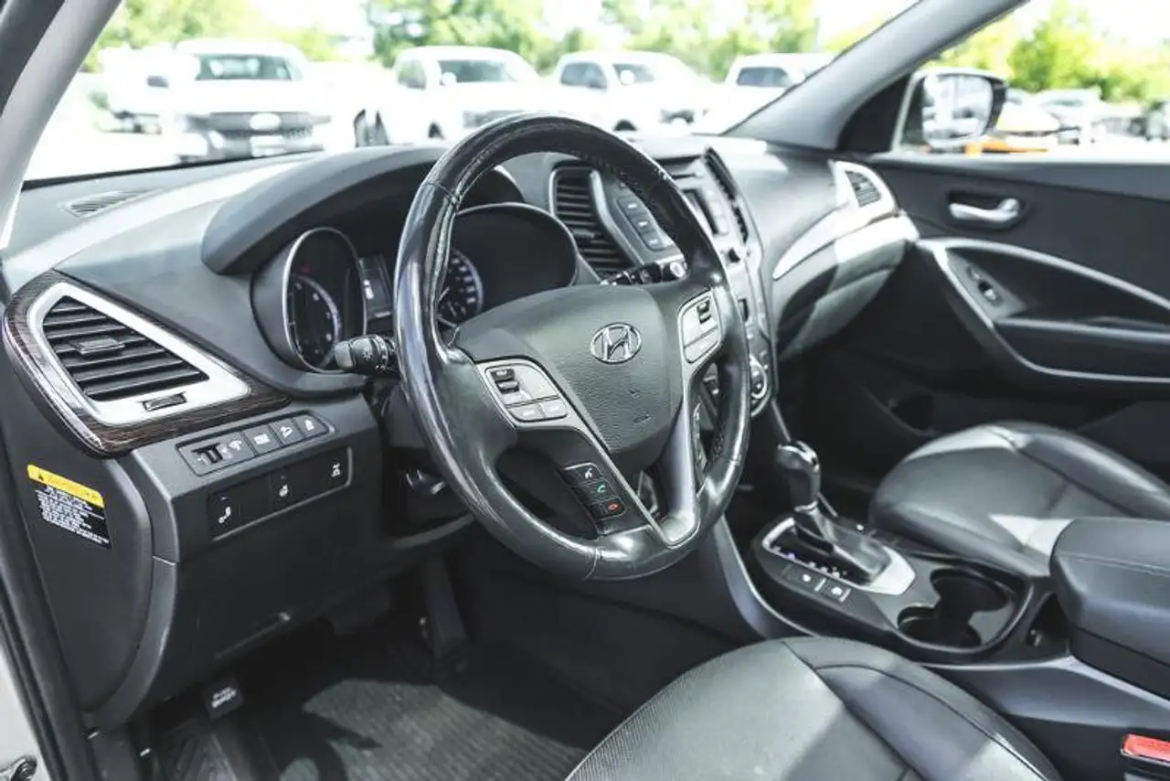 Hyundai SANTA FE снимка Hyundai SANTA FE