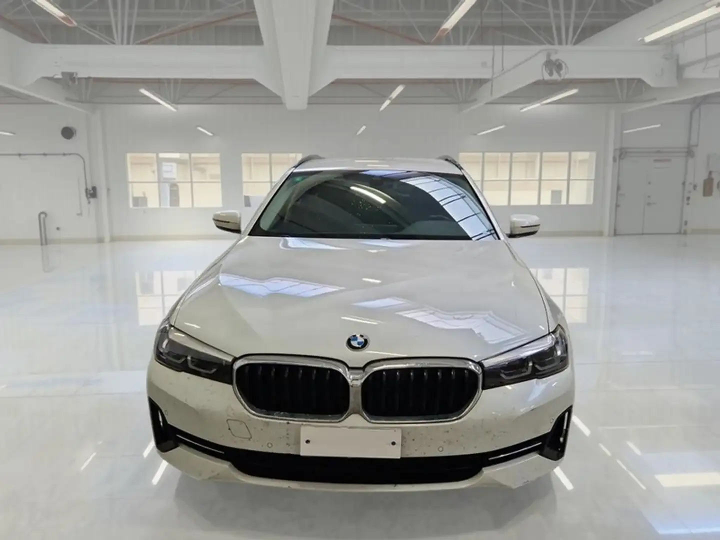 BMW 520 520d xDrive Business Auto MH48V Touring - 2