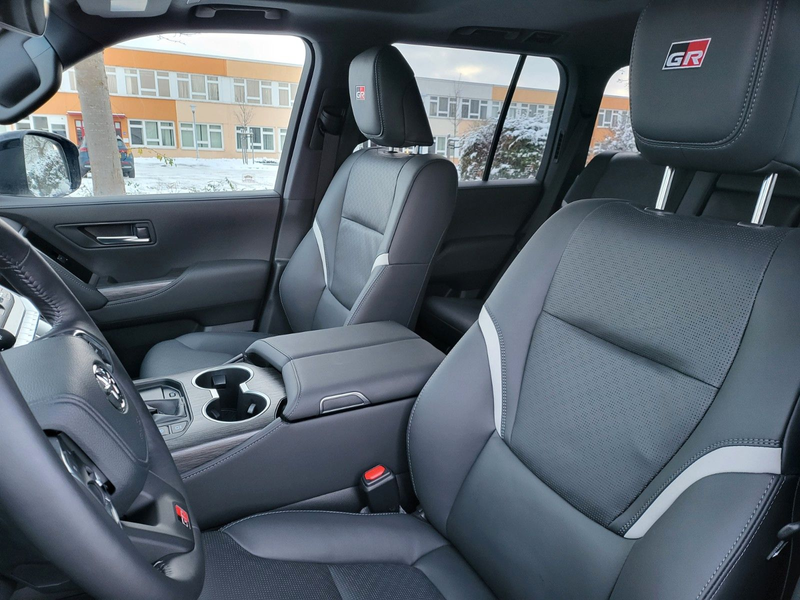 Toyota Land Cruiser 300 GAZOO Racing+SPORT+Neu2024+415HP+TwinTURBO — photo 10