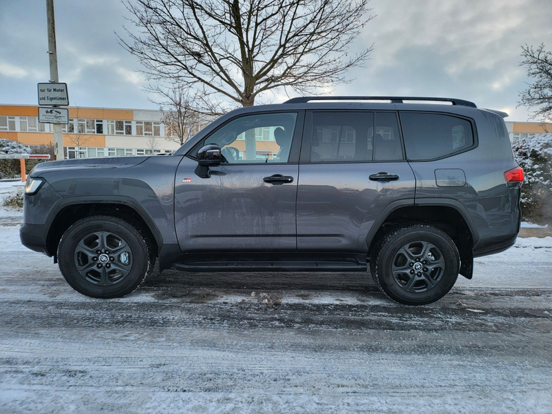 Toyota Land Cruiser 300 GAZOO Racing+SPORT+Neu2024+415HP+TwinTURBO — photo 3