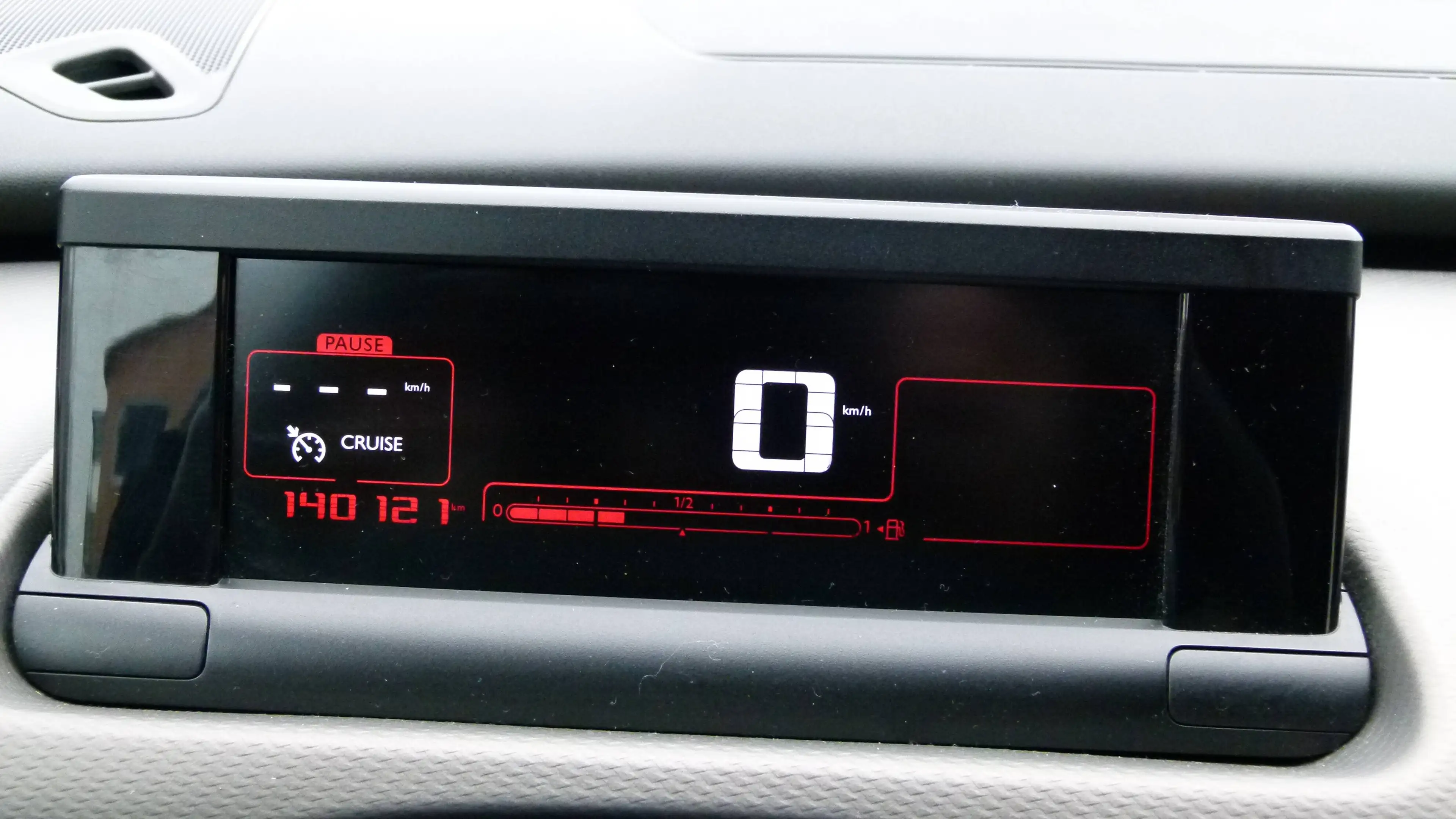 Citroen C4 Cactus 1,6 BHDI NAVI TEMPOMAT KLIMA — photo 20
