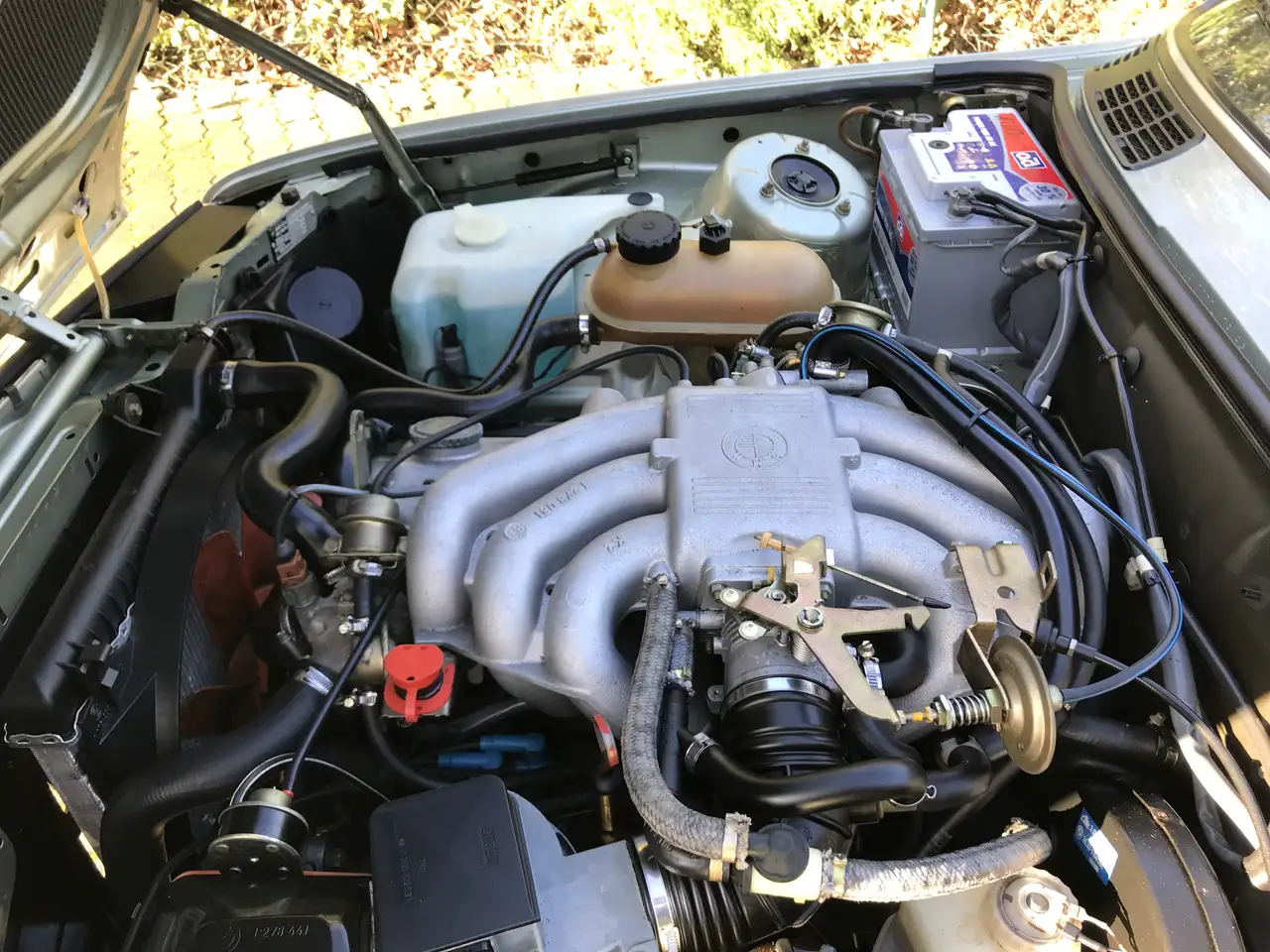 BMW 320 i Bauer Cabrio, foto 8