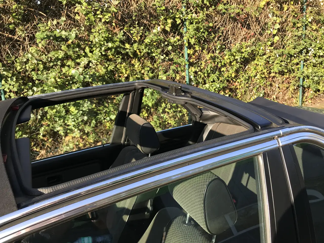 BMW 320 i Bauer Cabrio, foto 5
