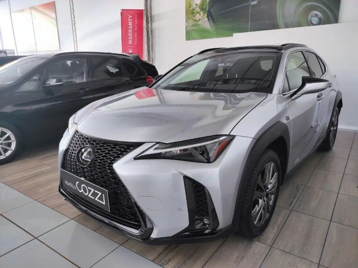 Lexus - UX Hybrid Design Argent - 2