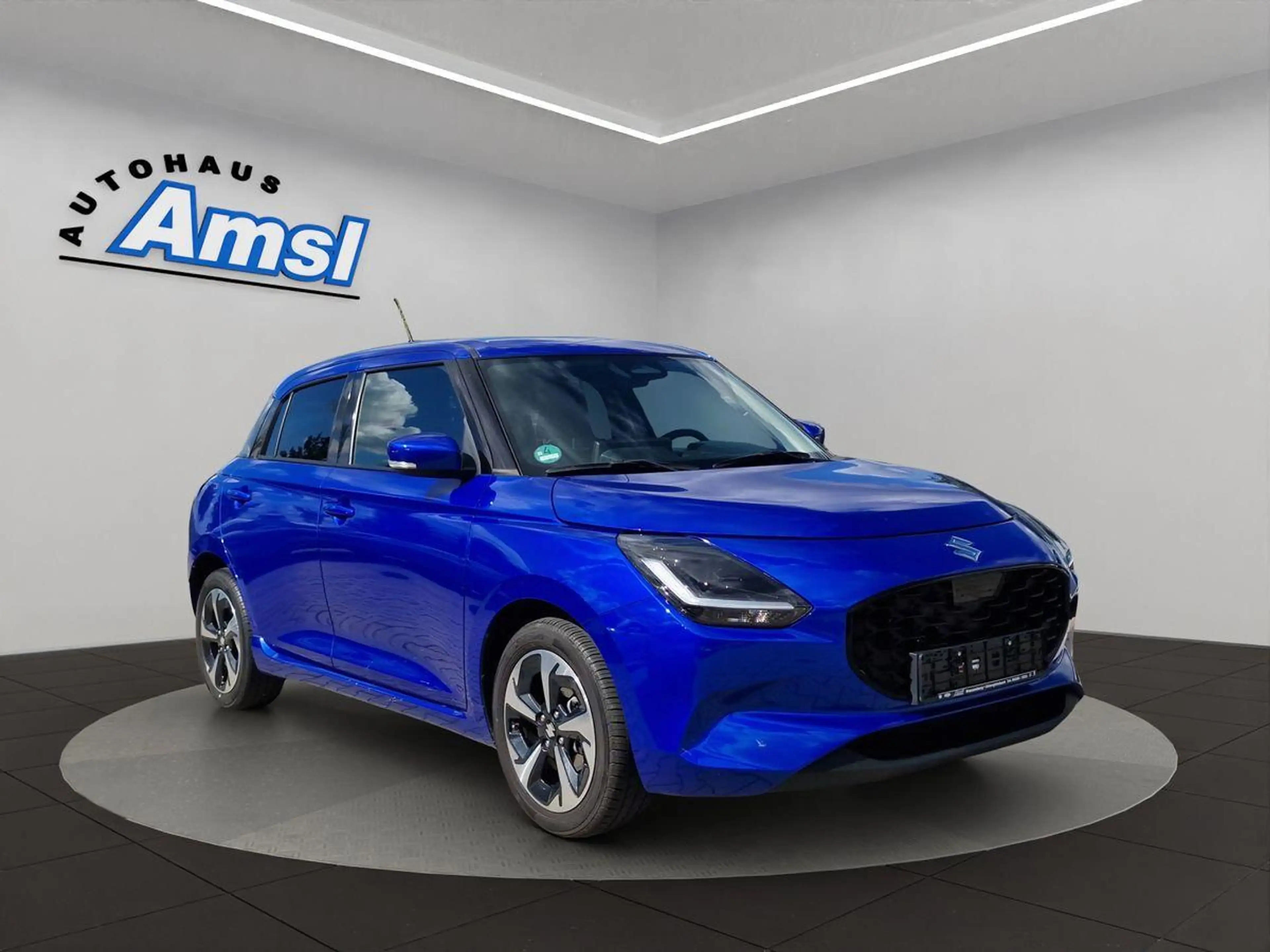 Suzuki Swift 1.2 DualJet Hybrid Comfort+ — photo 8