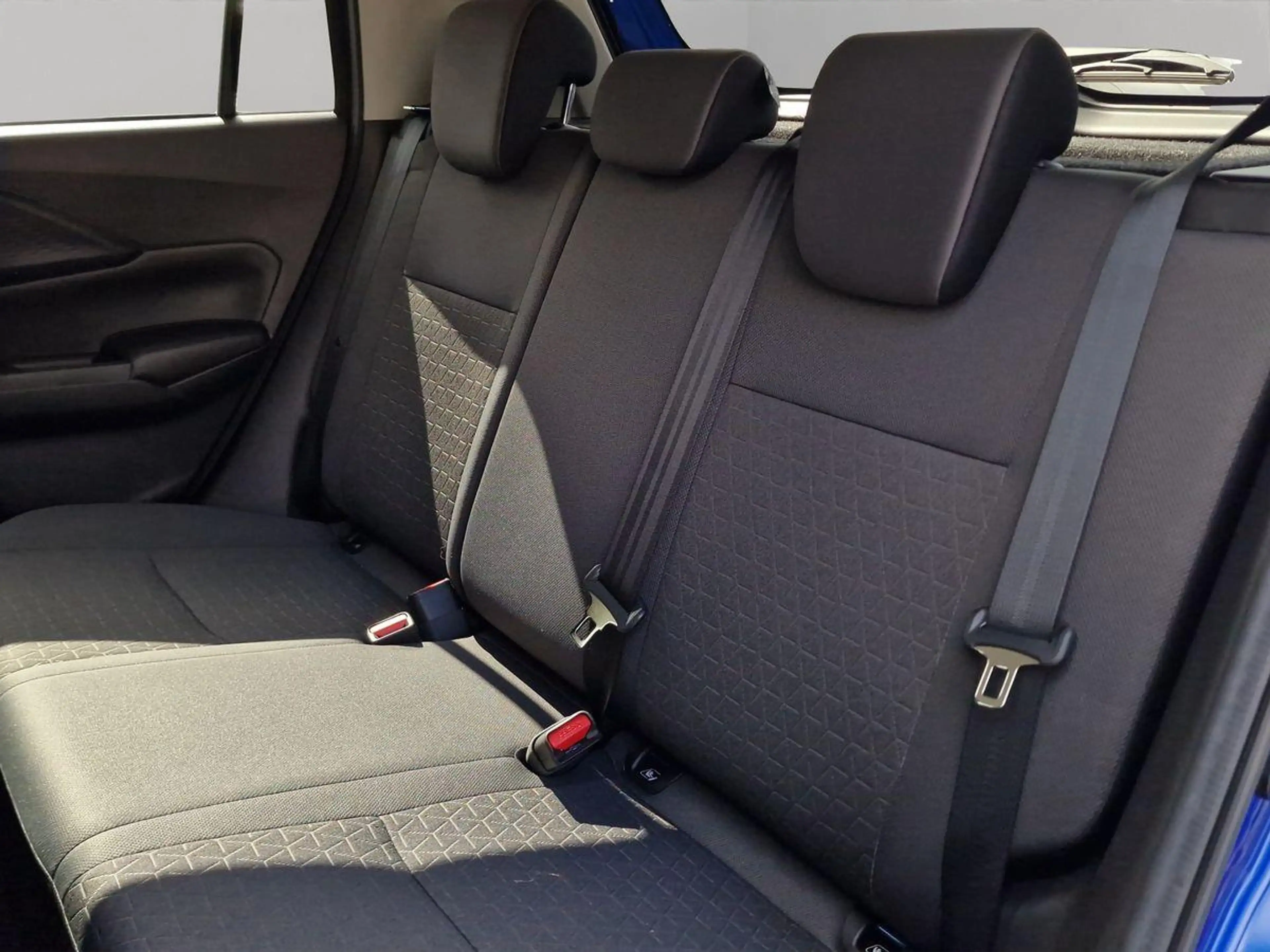 Suzuki Swift 1.2 DualJet Hybrid Comfort+ — photo 14