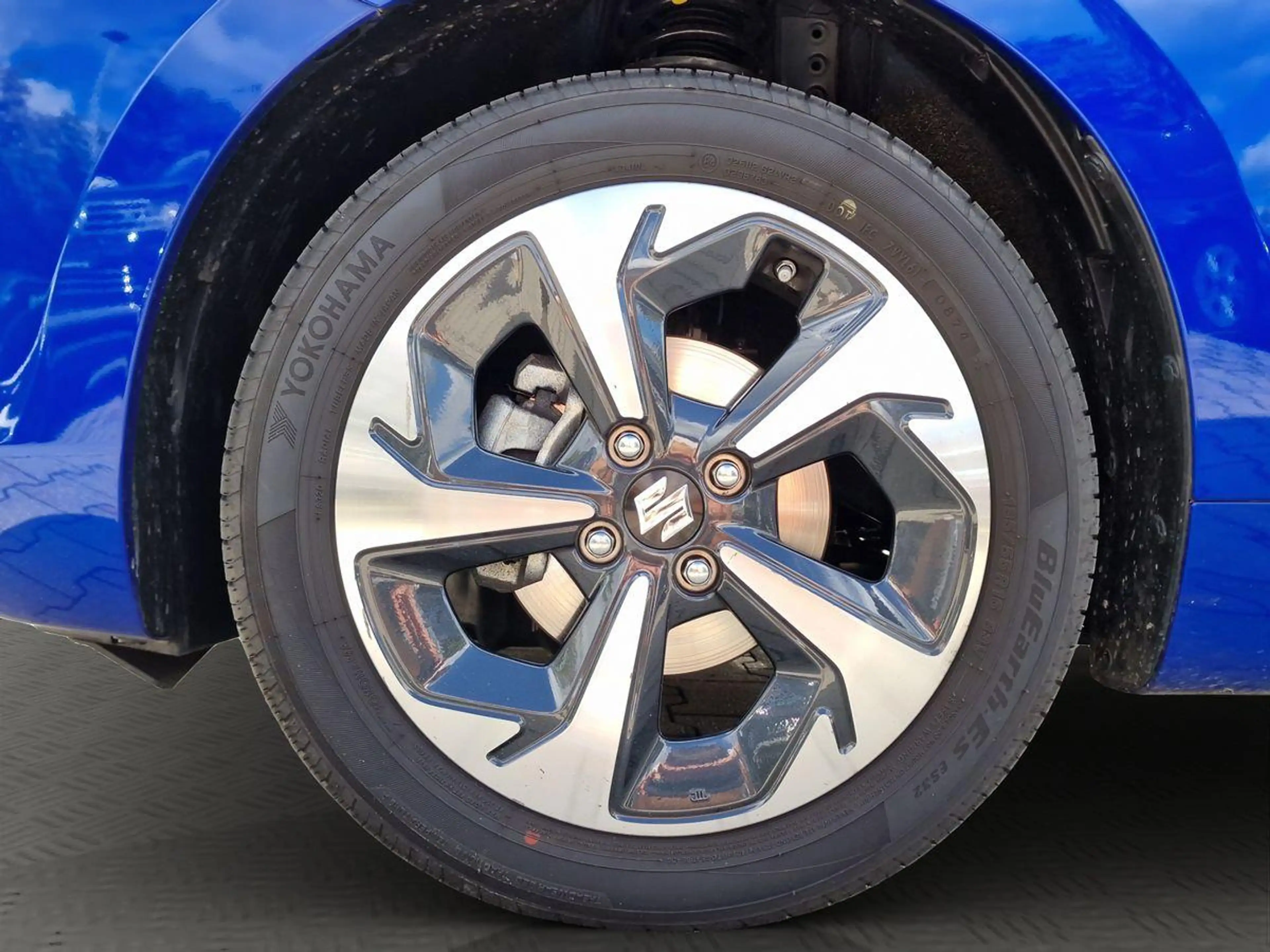Suzuki Swift 1.2 DualJet Hybrid Comfort+ — photo 10