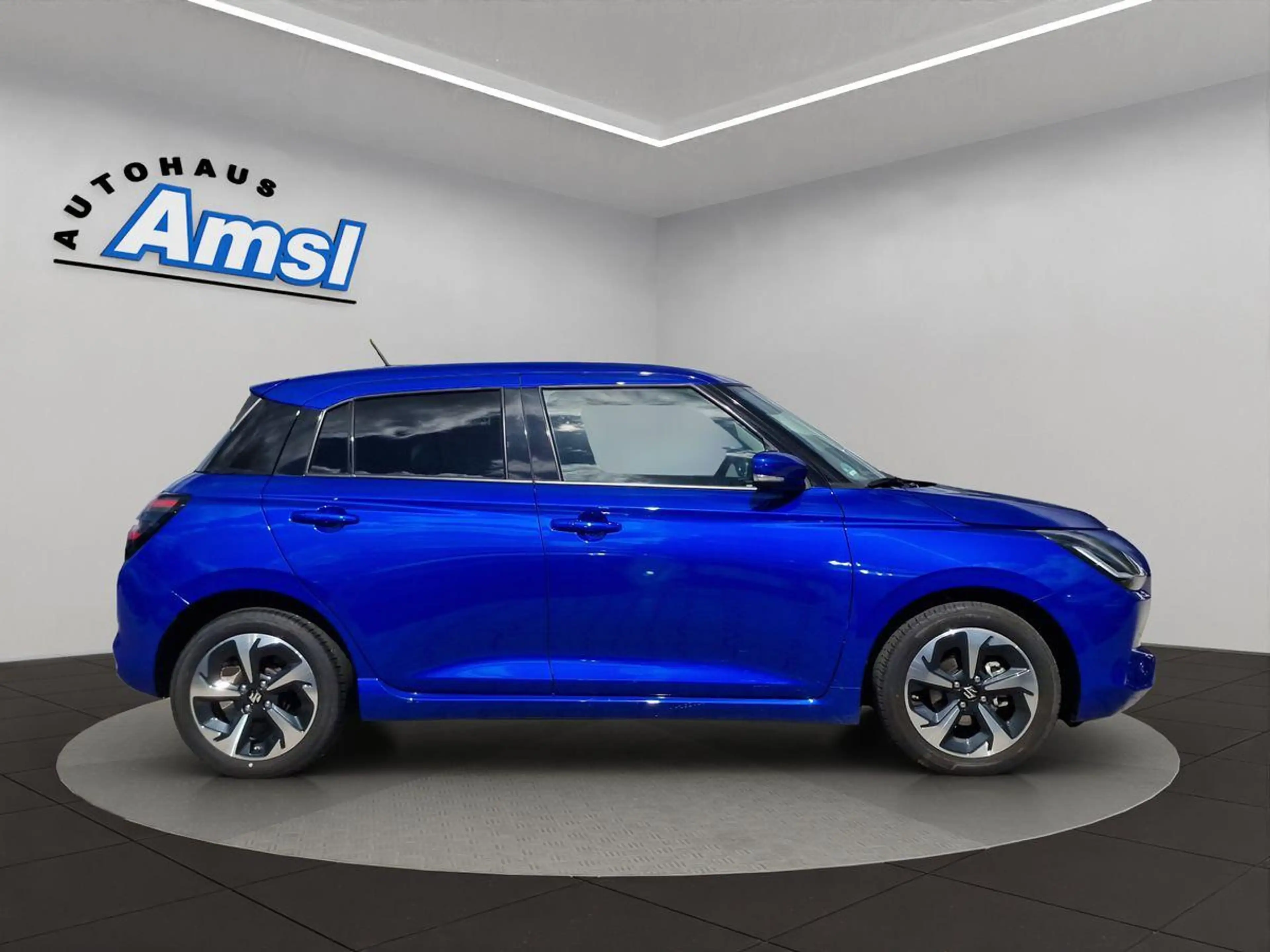Suzuki Swift 1.2 DualJet Hybrid Comfort+ — photo 7
