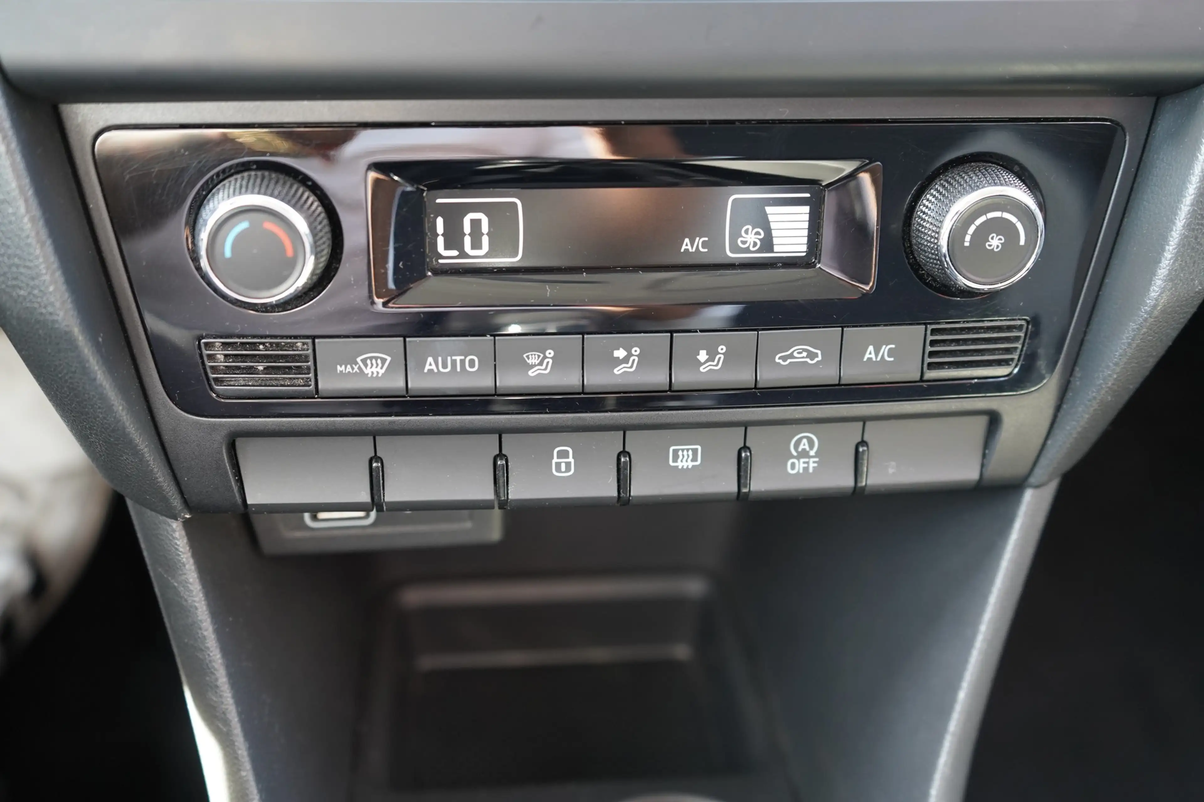 Skoda Rapid/Spaceback Rapid Spaceback 1.0 Clever — photo 14