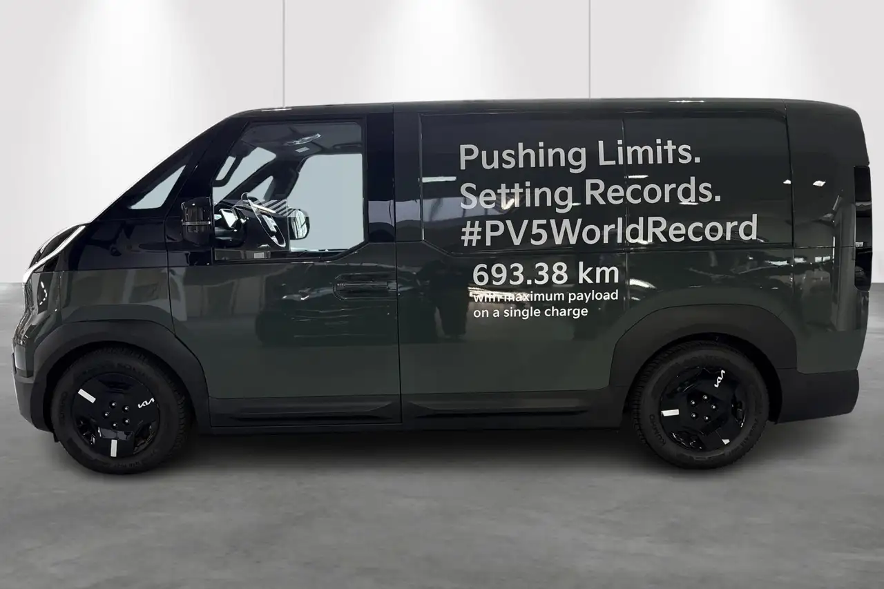 Kia PV5 Passenger 2026