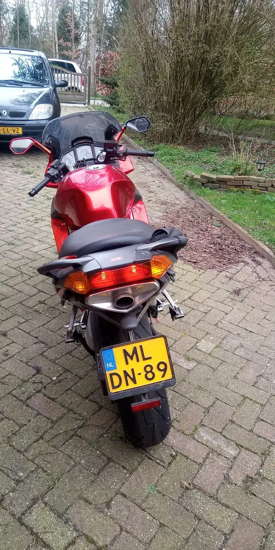 Aprilia RST 1000 Sport Touring Rot - 2