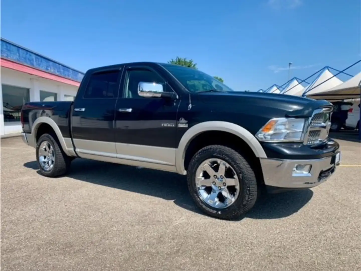 Dodge RAM CREW CAB LARAMIE RAM BOX 5.7 V8 Nero - 1
