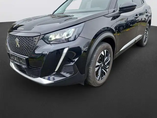 Peugeot 2008 view 11