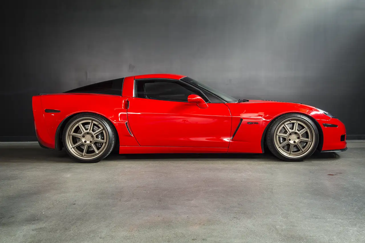 Chevrolet Corvette photo Chevrolet Corvette