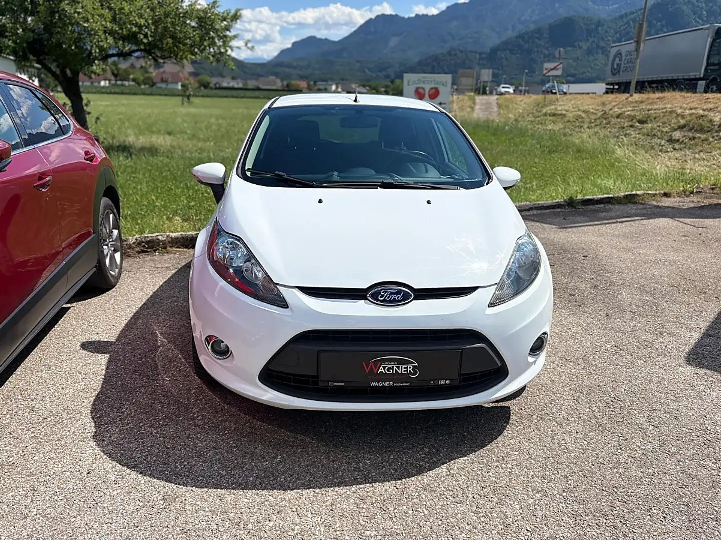 Ford Fiesta Trend 1,25 Grau - 2