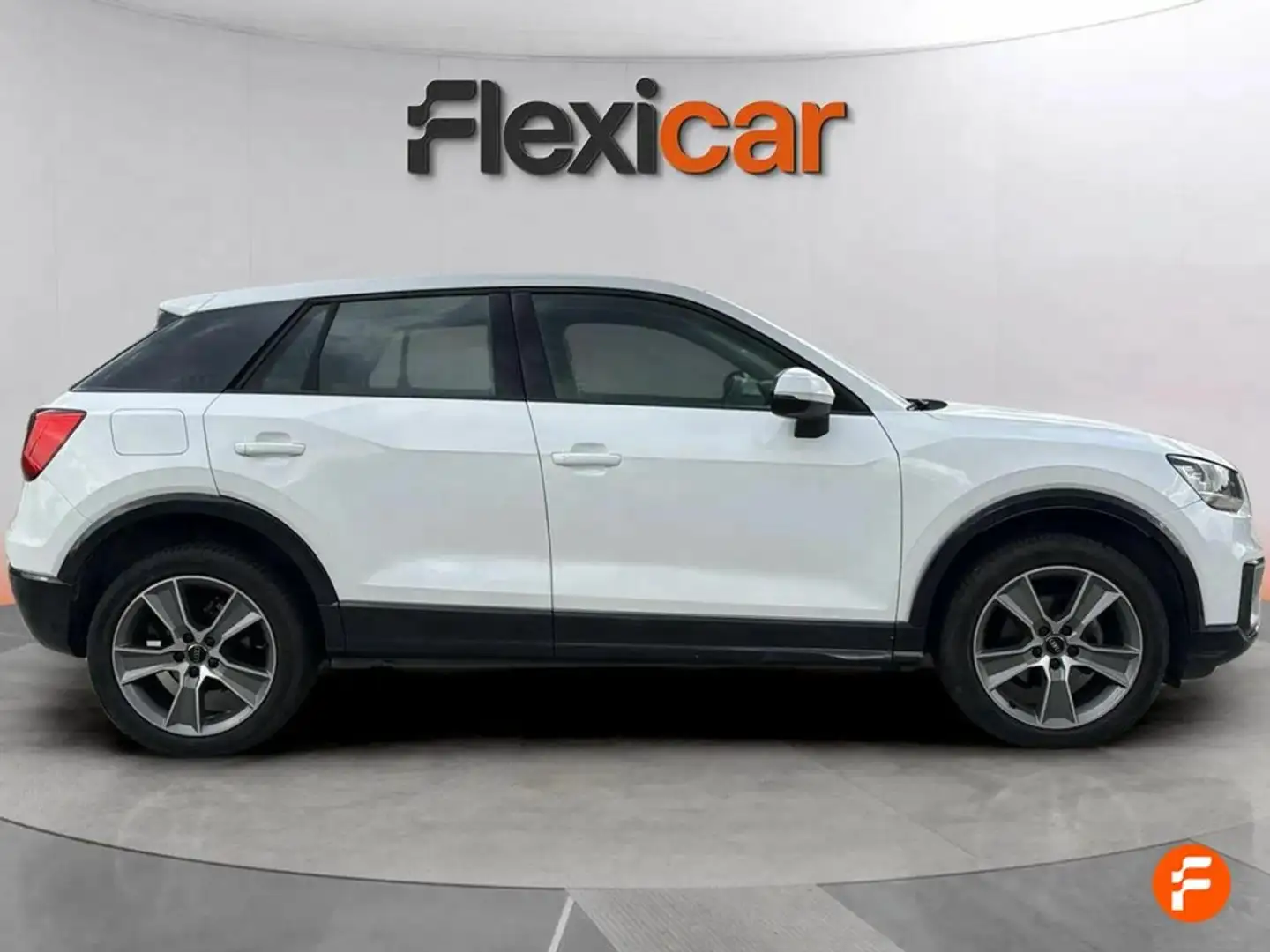 Audi Q2 Design 35 TFSI 110kW (150CV) S tronic Jaune - 2