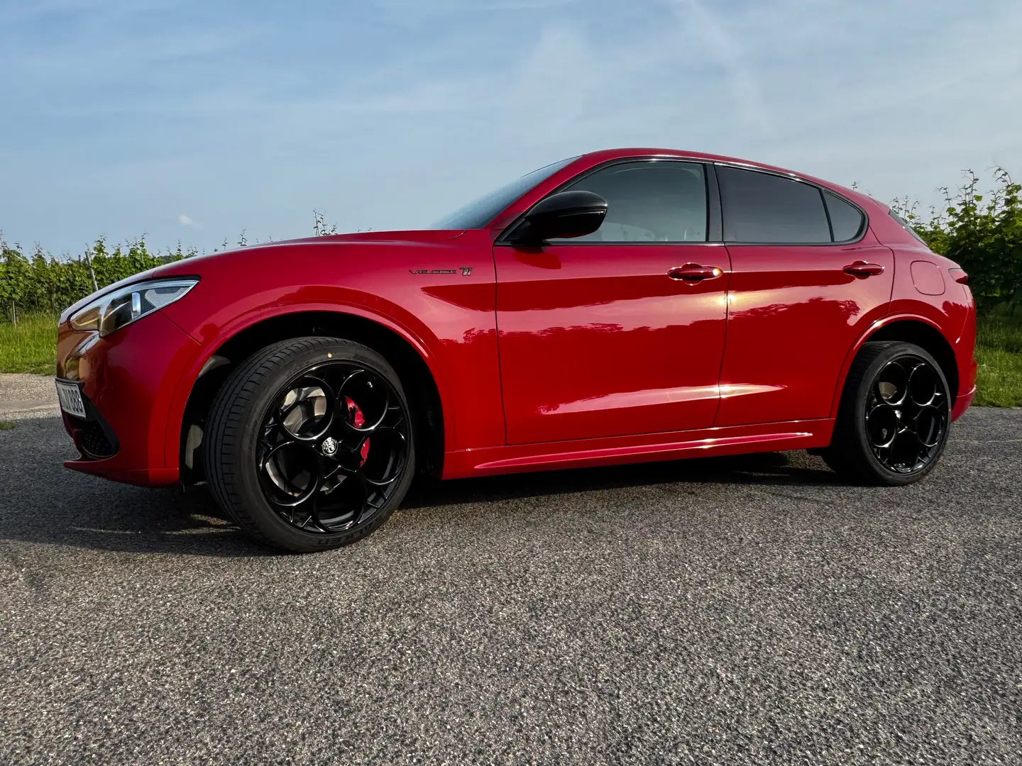 Alfa Romeo Stelvio 2.0 Turbo 16V AT8-Q4 Veloce Ti Rouge - 1