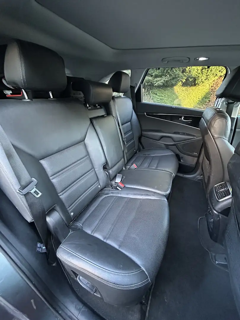 Kia Sorento Platinum Edition 4WD Gri - 2