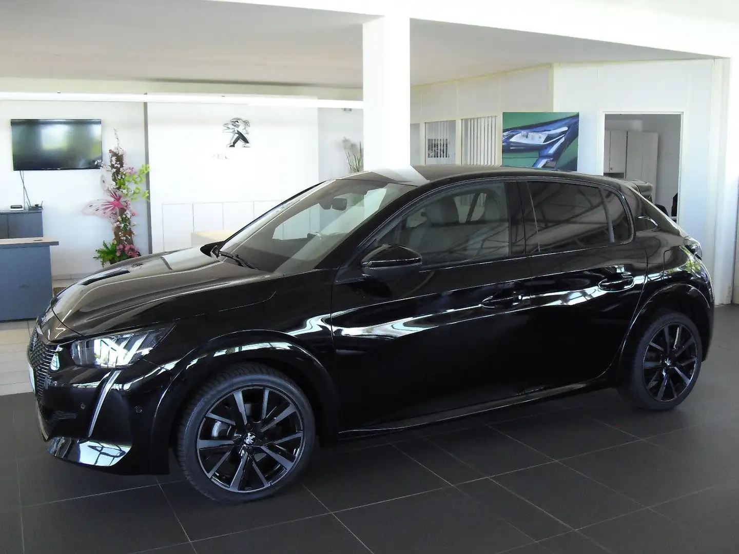 Peugeot 208 GT PT130 EAT8*Automatik*SHZ*Kamera* Noir - 2